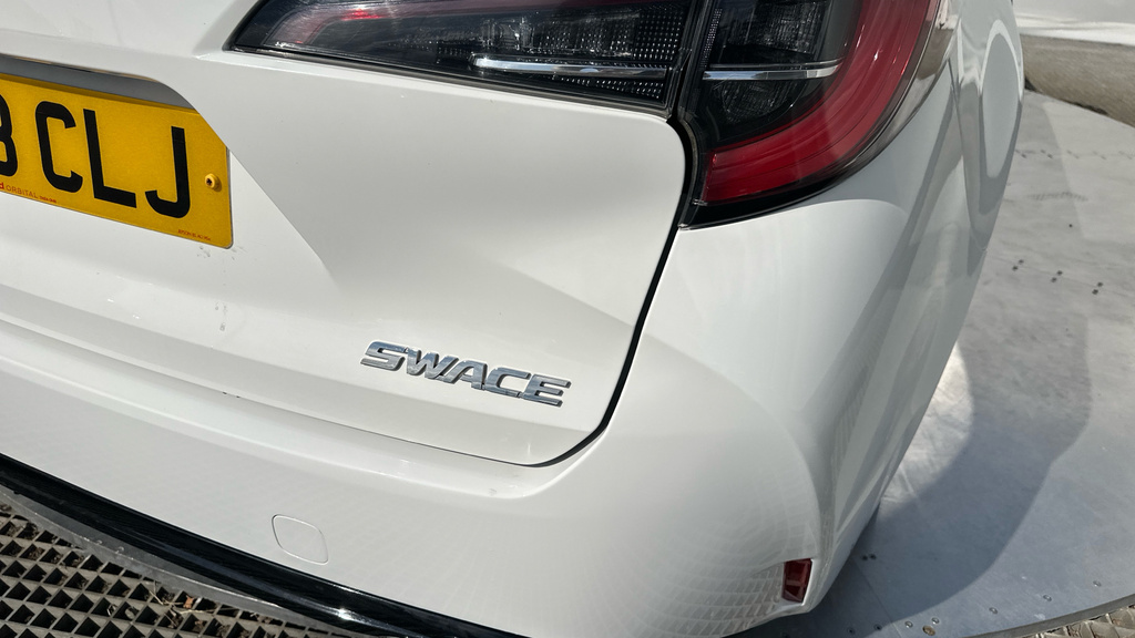 Suzuki Swace Swace 1.8H Motion Cvt Euro 6 Ss 5Dr2373 Suzuki White #24