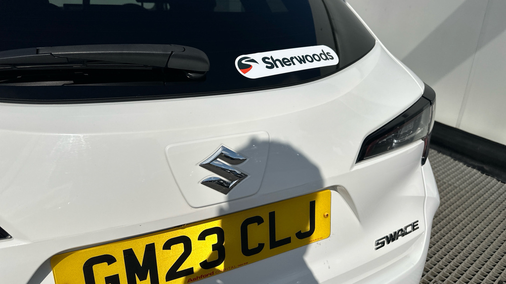 Suzuki Swace Swace 1.8H Motion Cvt Euro 6 Ss 5Dr2373 Suzuki White #23