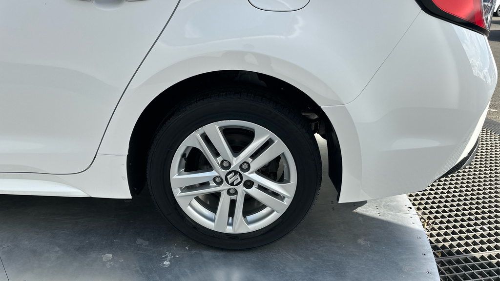 Suzuki Swace Swace 1.8H Motion Cvt Euro 6 Ss 5Dr2373 Suzuki White #18