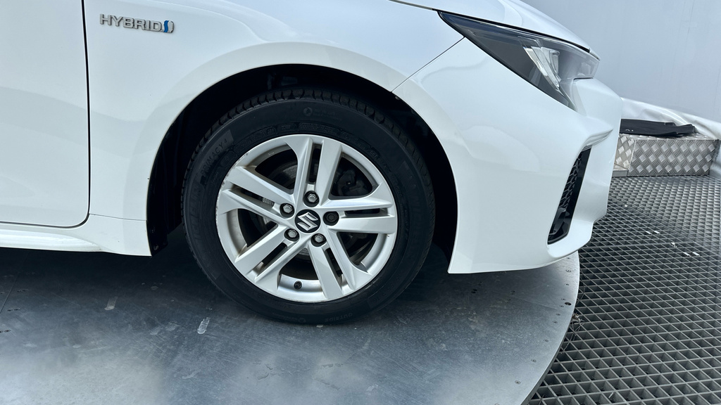 Suzuki Swace Swace 1.8H Motion Cvt Euro 6 Ss 5Dr2373 Suzuki White #20