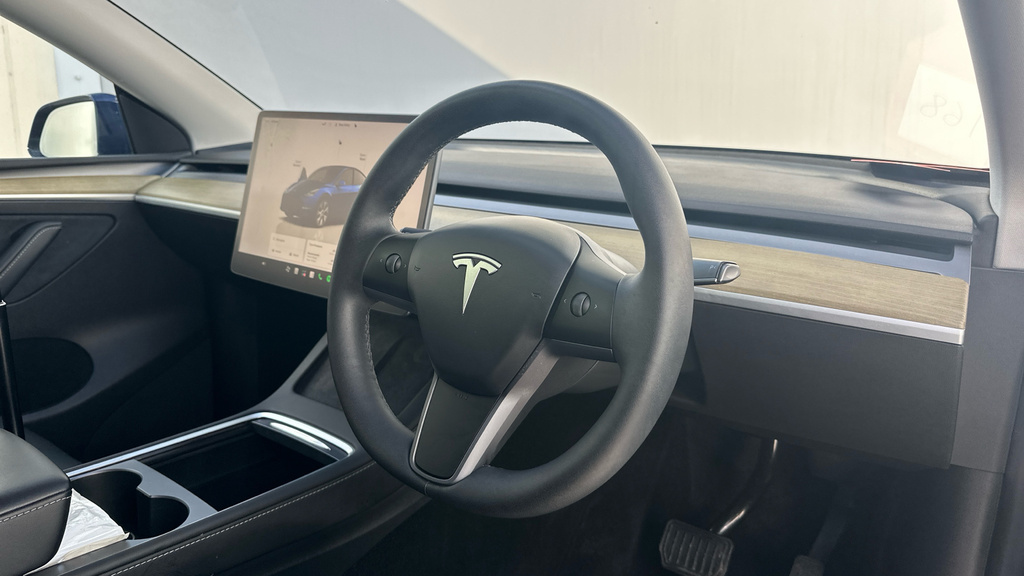 Tesla Model Y Suv Rwd 346 Ps LF23NMG Blue #2
