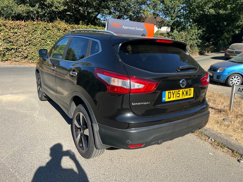 Nissan Qashqai 1.5 Dci N-tec Suv 2Wd Euro 5 S DY15KWD Black #4