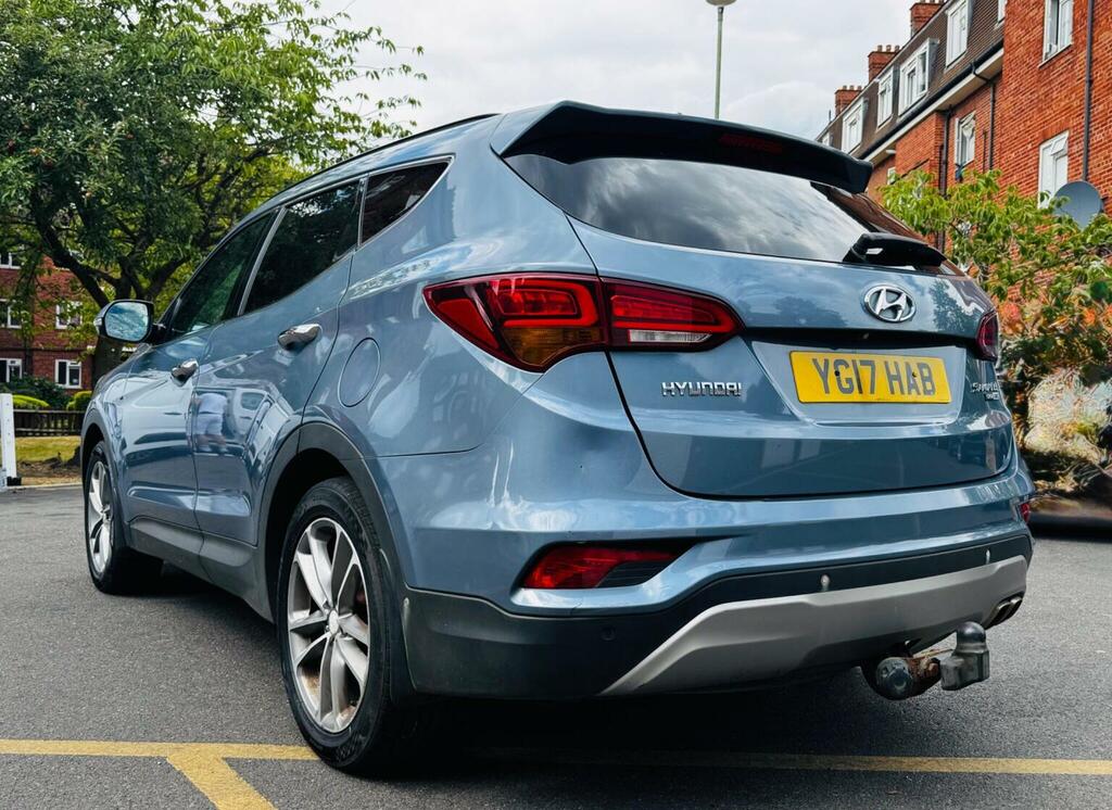 Hyundai Santa Fe Crdi Premium Blue Drive White #11