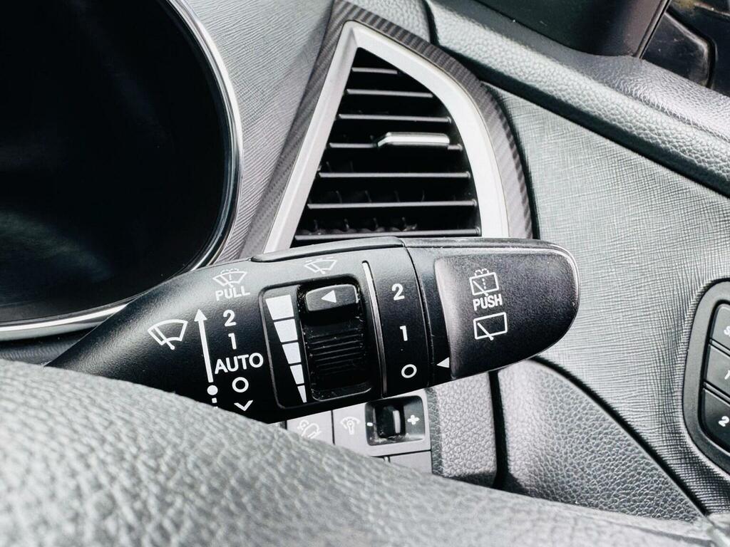 Hyundai Santa Fe Crdi Premium Blue Drive White #34