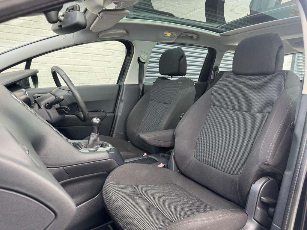 Peugeot 5008 Exclusive Red #8