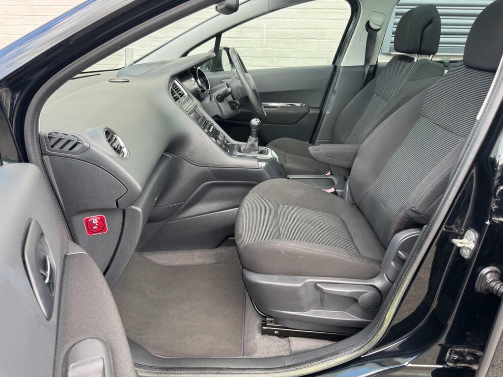 Peugeot 5008 Exclusive Red #15