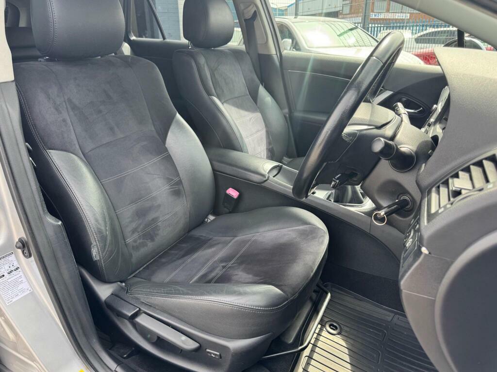 Toyota Avensis 2.0 D-4d Icon Business Edition Tourer Euro 5 Silver #6