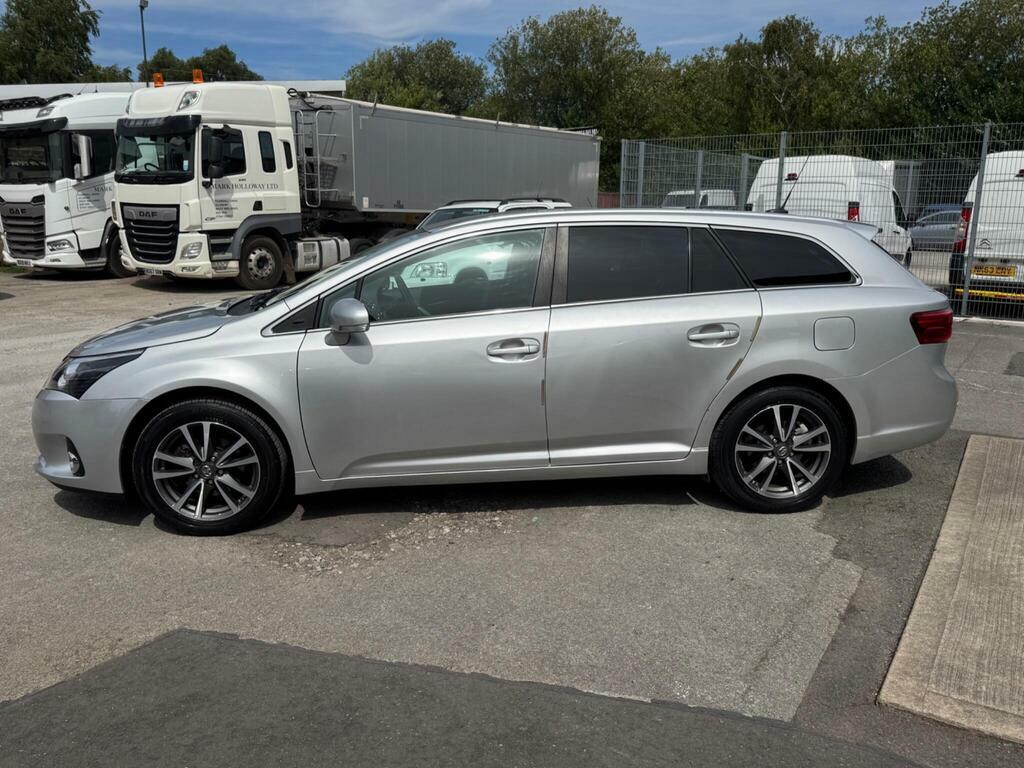 Toyota Avensis 2.0 D-4d Icon Business Edition Tourer Euro 5 Silver #2