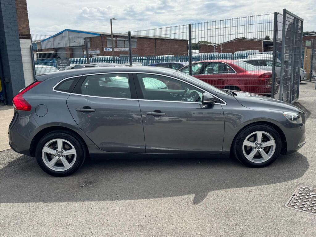 Volvo V40 1.6 D2 Se Euro 5 S S Grey #3
