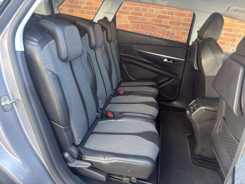 Peugeot 5008 5008 Allure Bluehdi Ss Grey #14