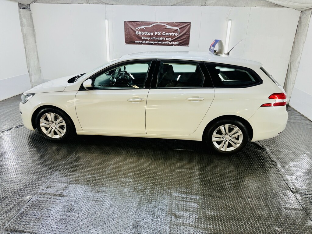 Peugeot 308 SW 1.6 Bluehdi Active White #2