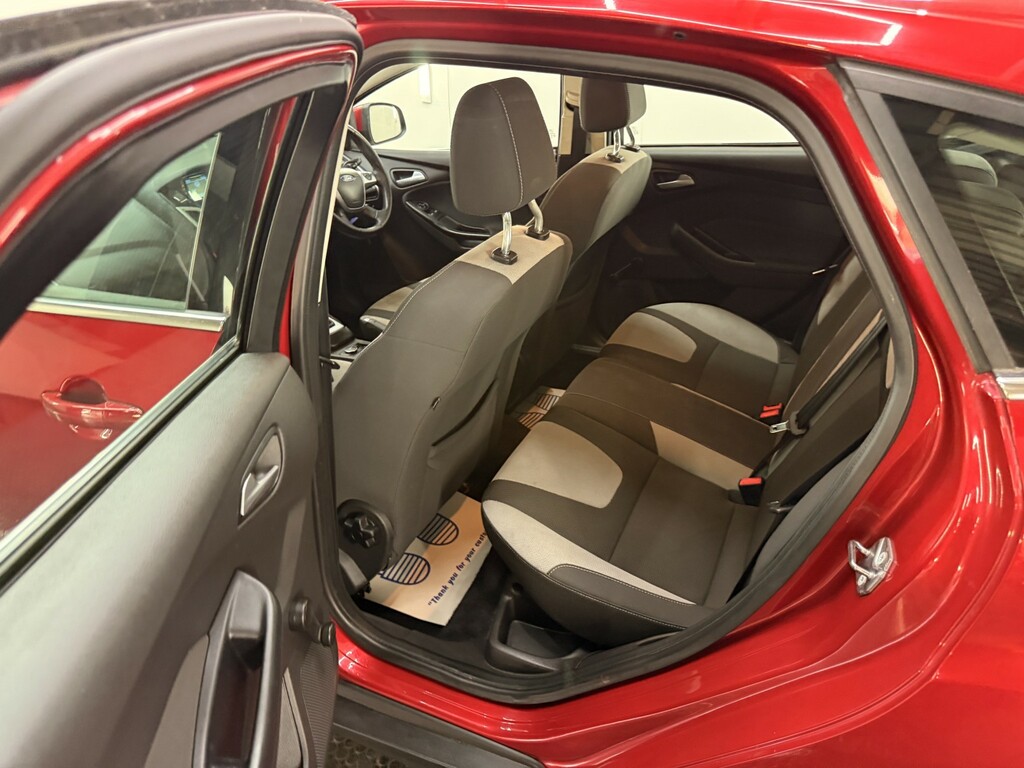 Ford Focus 1.0T Ecoboost Zetec Hatchback Euro 5 Grey #18
