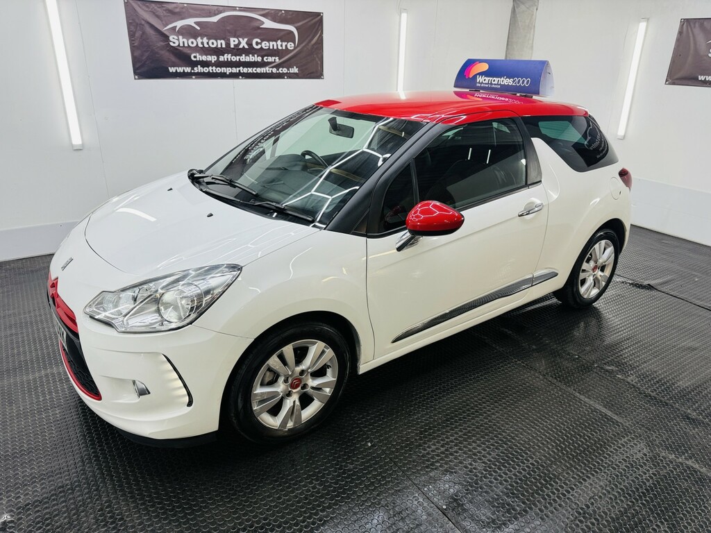 Citroen DS3 1.6 E-hdi Airdream Dstyle Red White