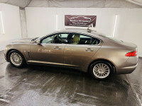 Jaguar XF 3.0 D V6 S Portfolio Sportbrake 275 Bhp White #23