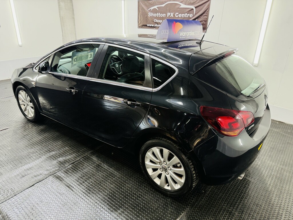 Vauxhall Astra 2.0 Cdti Elite Black #3