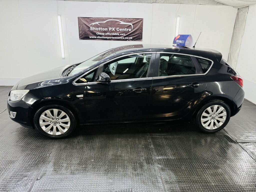 Vauxhall Astra 2.0 Cdti Elite Black #2