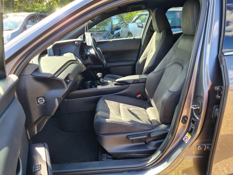 Lexus UX 250H 2.0 F-sport Premium Plus Cvt Grey #25
