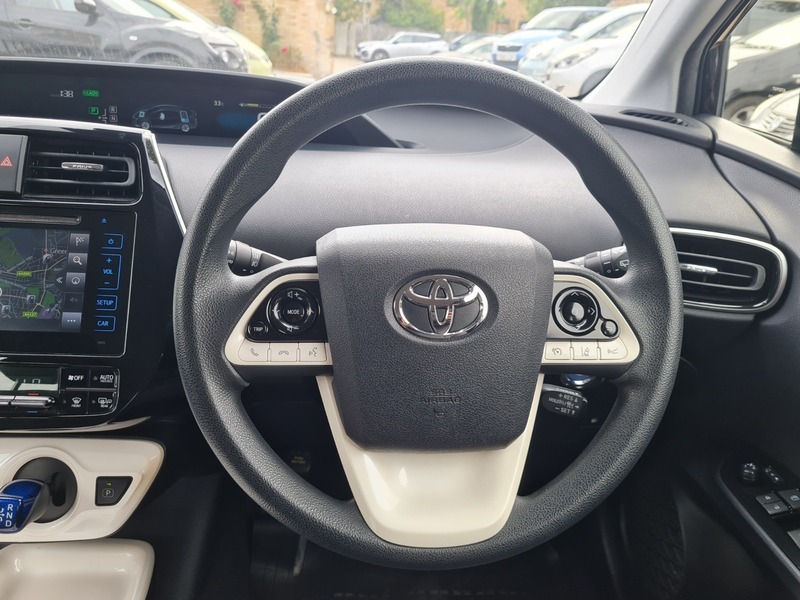 Toyota Prius 1.2 Dualjet Sz-t Ags Red #18