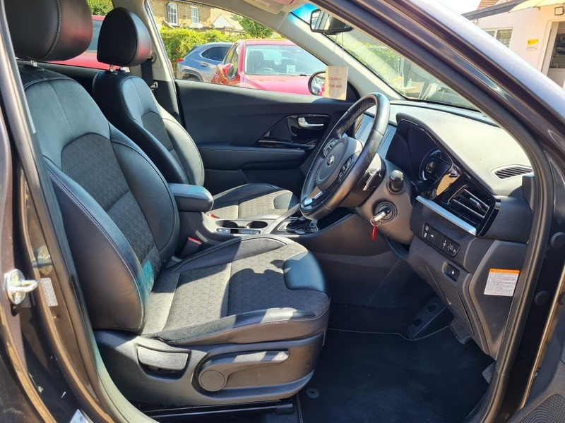 Kia Niro 1.6 Gdi 3 Suv Hybrid Dct Ss Red #26