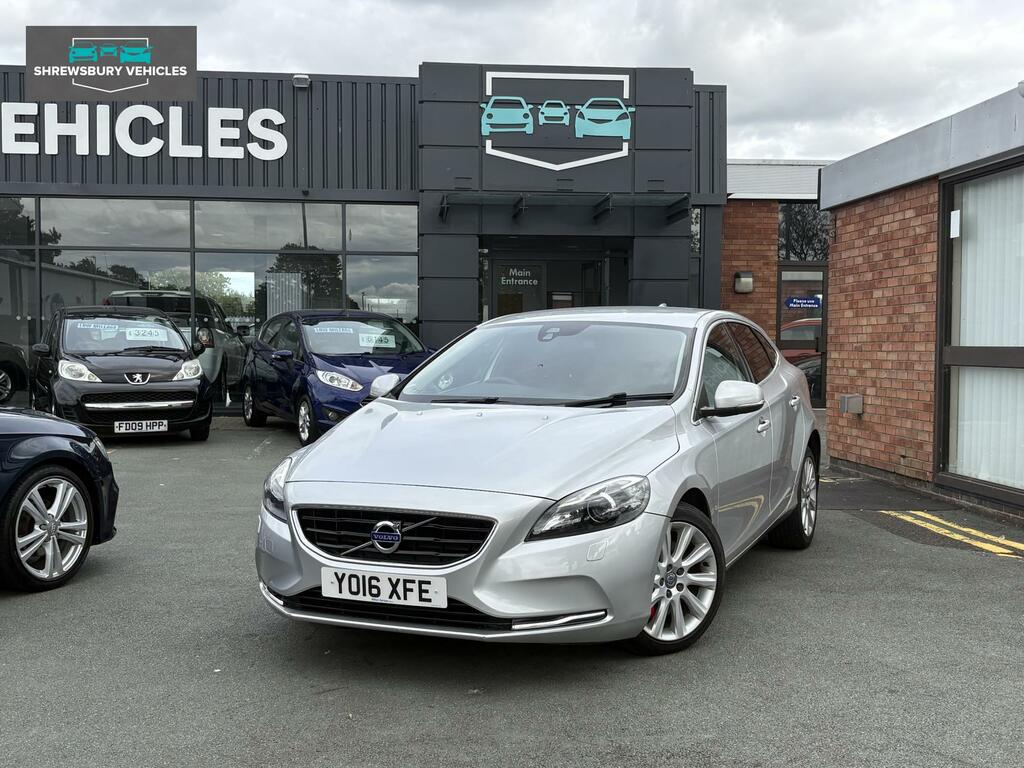 Volvo V40 2.0 D2 Se Lux Nav Hatchback Euro 6 Silver #2