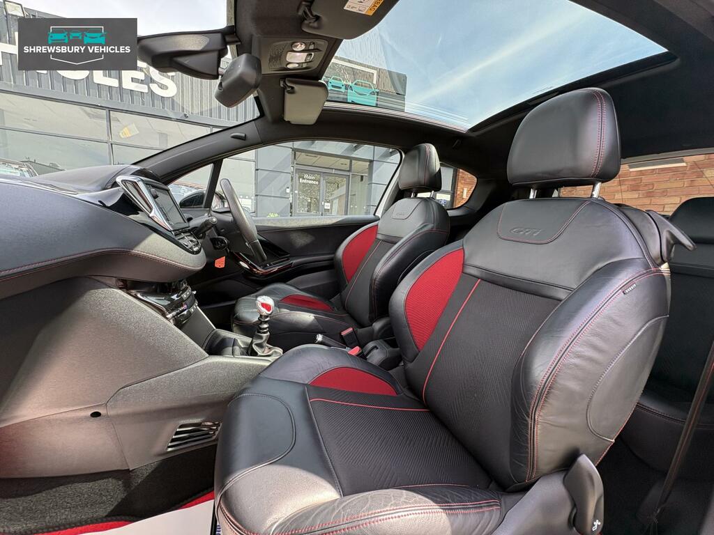 Peugeot 208 1.6 Thp Gti Prestige White #16