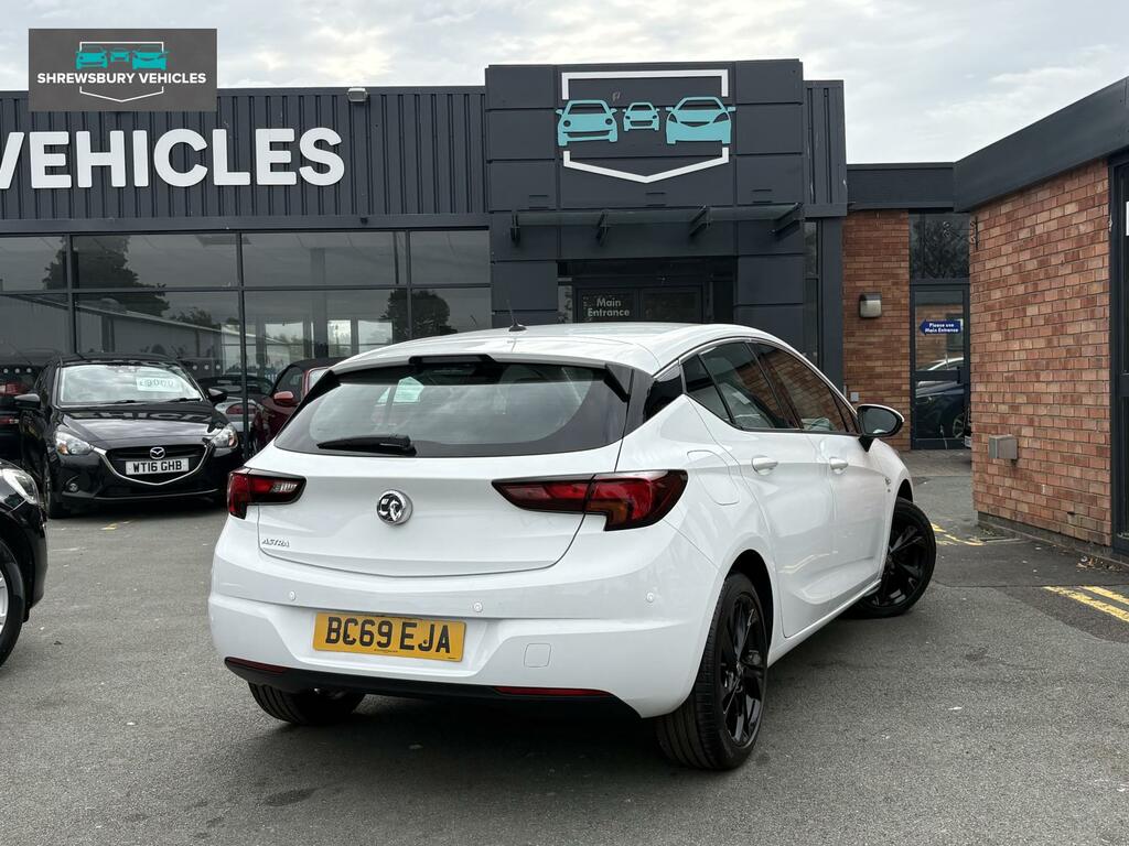 Vauxhall Astra Sri White #2