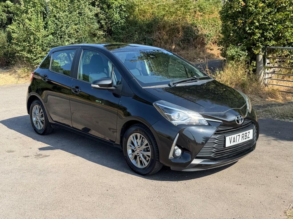 Toyota Yaris 1.5 Vvt-i Icon Euro 6 Black