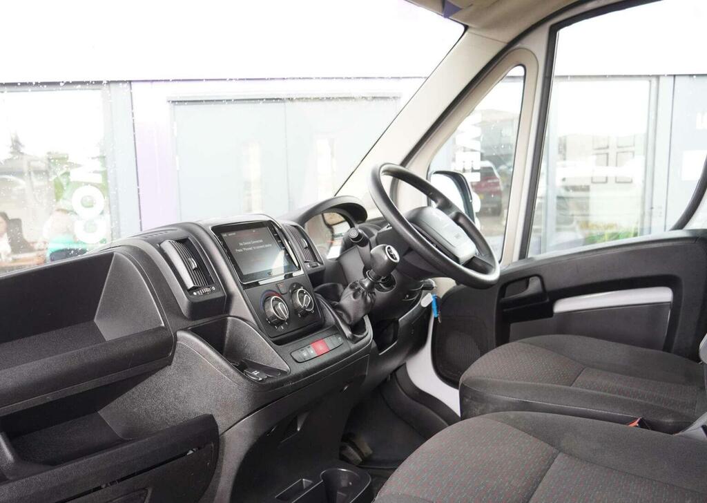 Peugeot Boxer 2.2 Bluehdi 435 Professional Premium L4 High Roo White #3