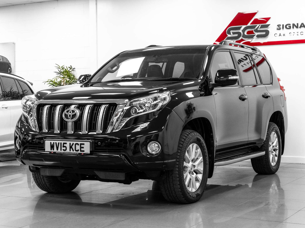 Toyota Land Cruiser Suv Black #2