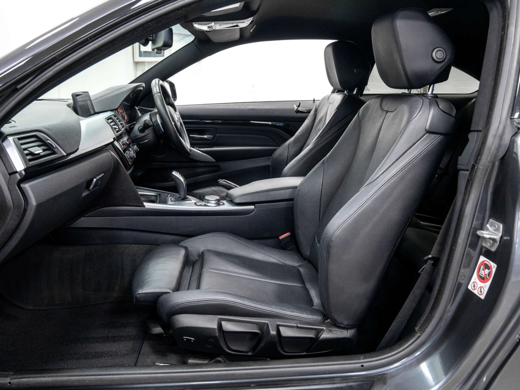 BMW 4 Series 440I M Sport Professional Media Black #20