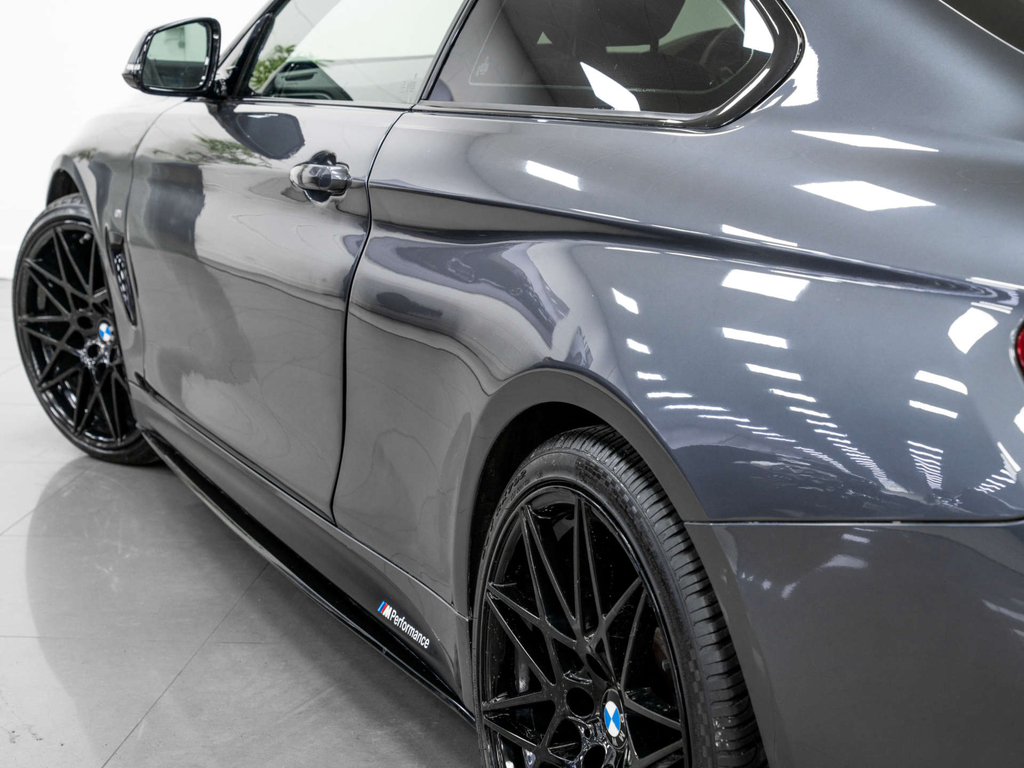BMW 4 Series 440I M Sport Professional Media Black #12