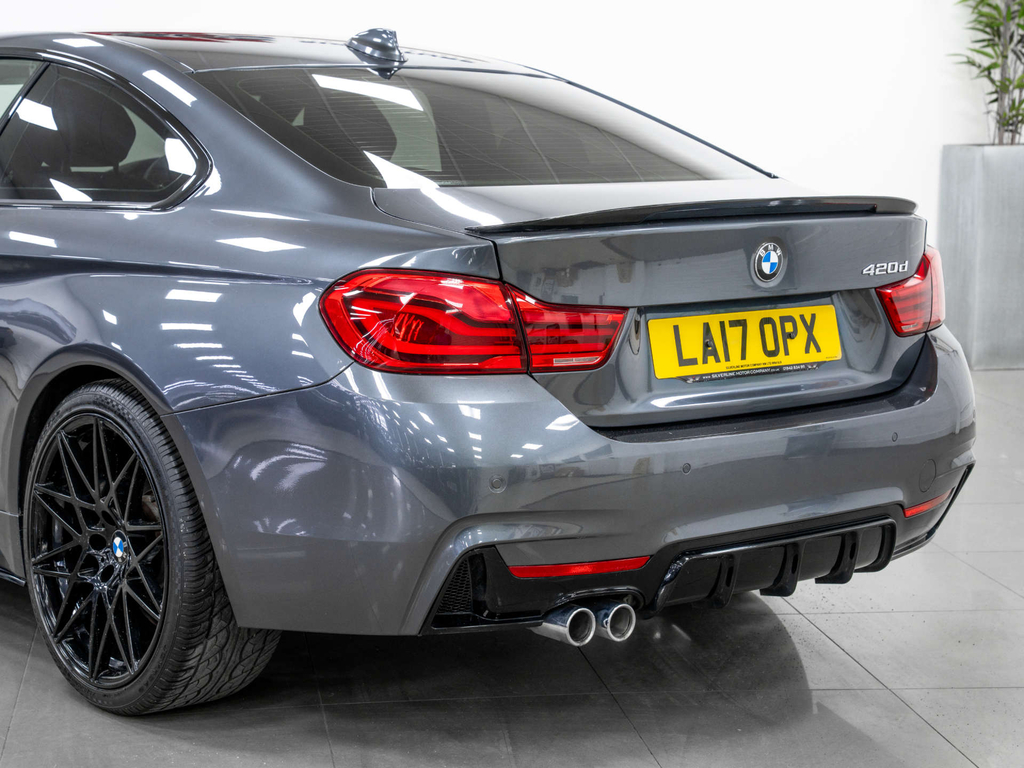 BMW 4 Series 440I M Sport Professional Media Black #9