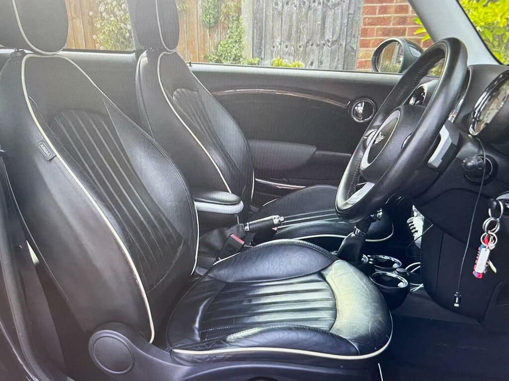 Mini Hatch Cooper Black #3