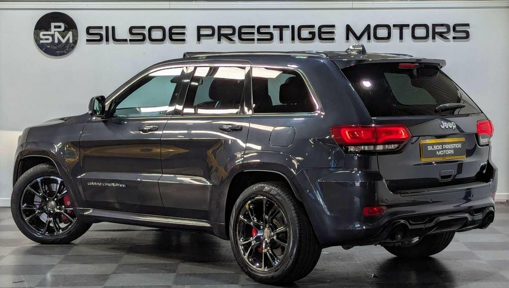 Jeep Grand Cherokee 6.4 Grand Cherokee Hemi Srt8 4Wd  #2