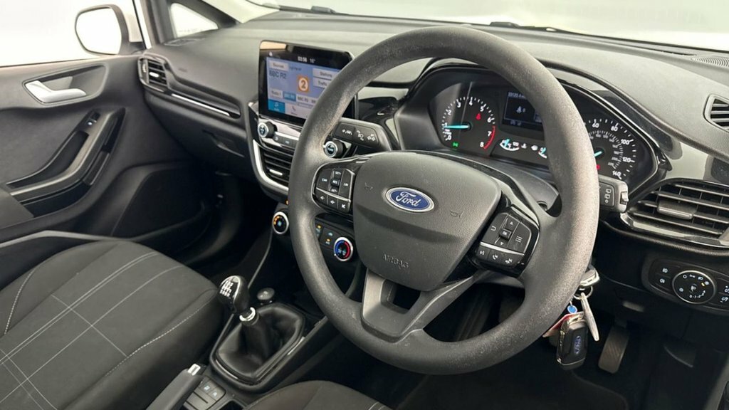 Ford Fiesta 1L Trend White #3