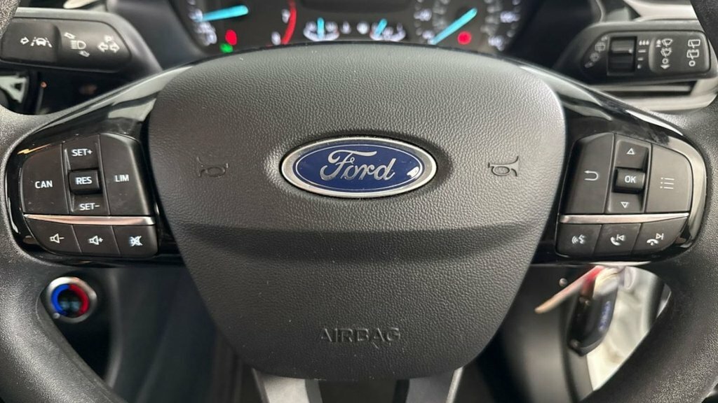 Ford Fiesta 1L Trend White #6