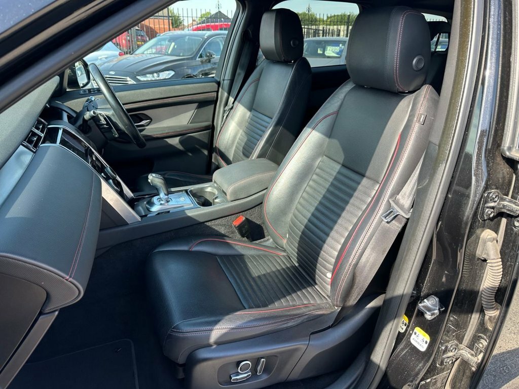 Land Rover Discovery Sport 2.0 D200 Hse Silver #8