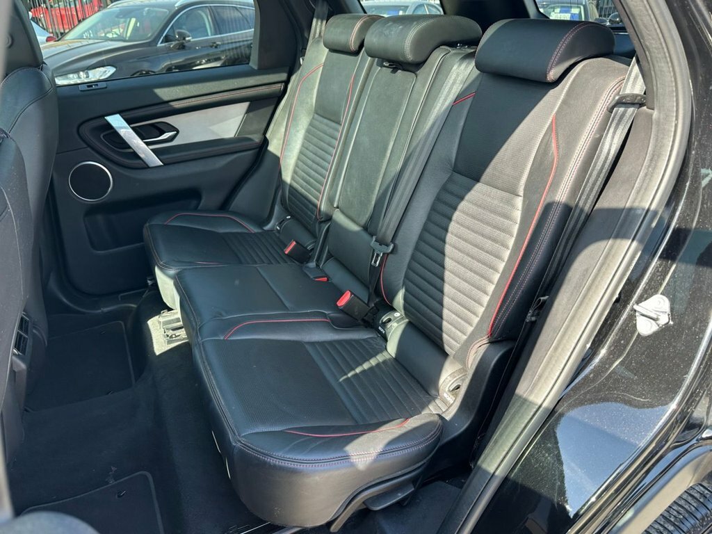 Land Rover Discovery Sport 2.0 D200 Hse Silver #10
