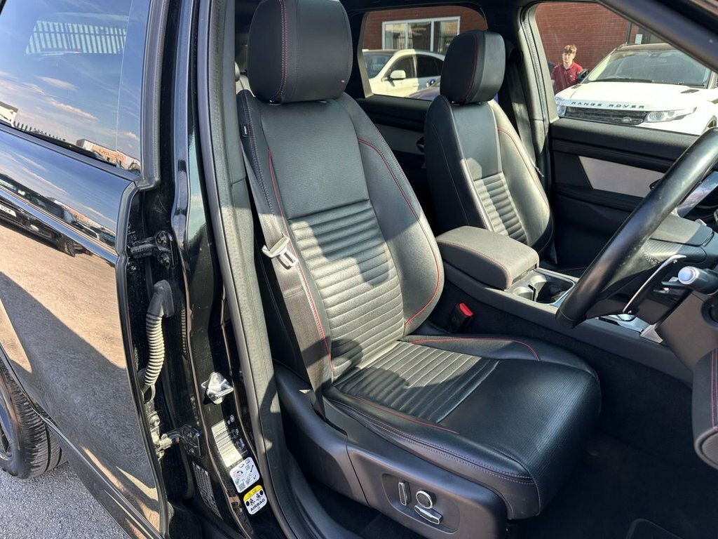 Land Rover Discovery Sport 2.0 D200 Hse Silver #20