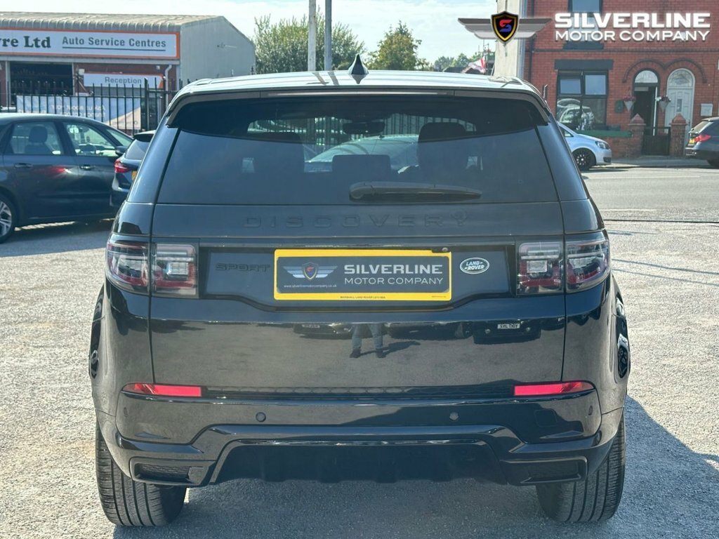 Land Rover Discovery Sport 2.0 D200 Hse Silver #12