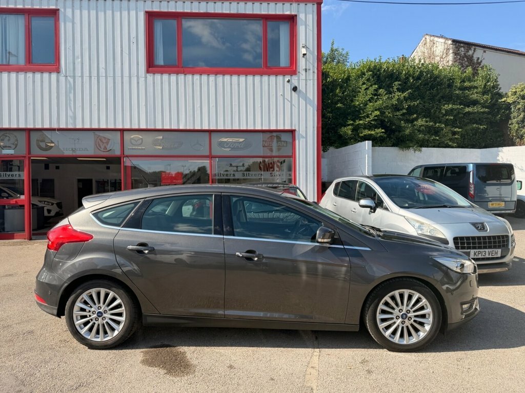 Ford Focus 1L Titanium X DX16WWY Grey #5