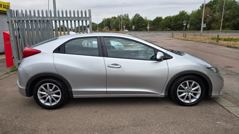 Honda Civic I-vtec Es HK62AAF Silver #5
