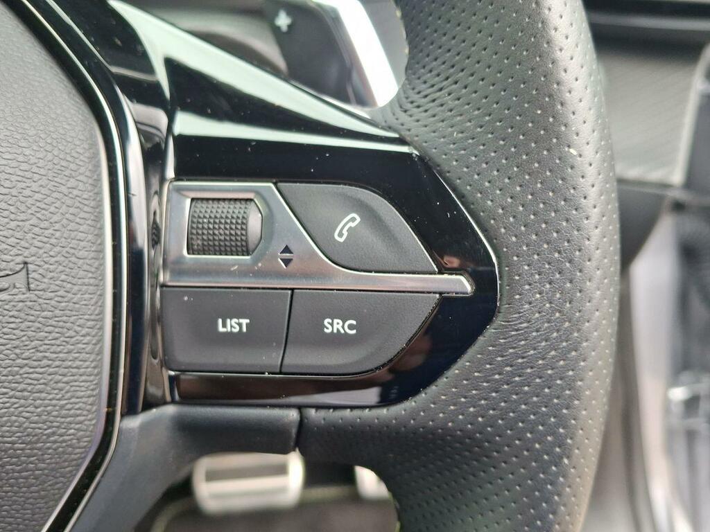 Peugeot 208 1.2 Hybrid 110 Allure E-dsc6 Black #44