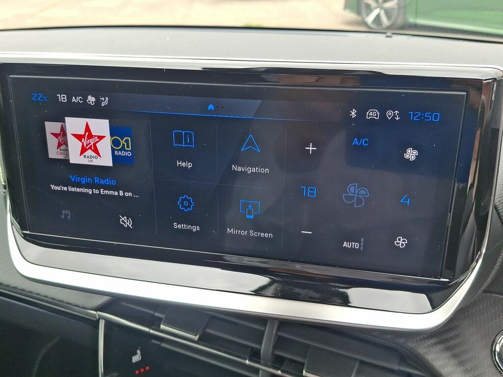 Peugeot 208 1.2 Hybrid 110 Allure E-dsc6 Black #47