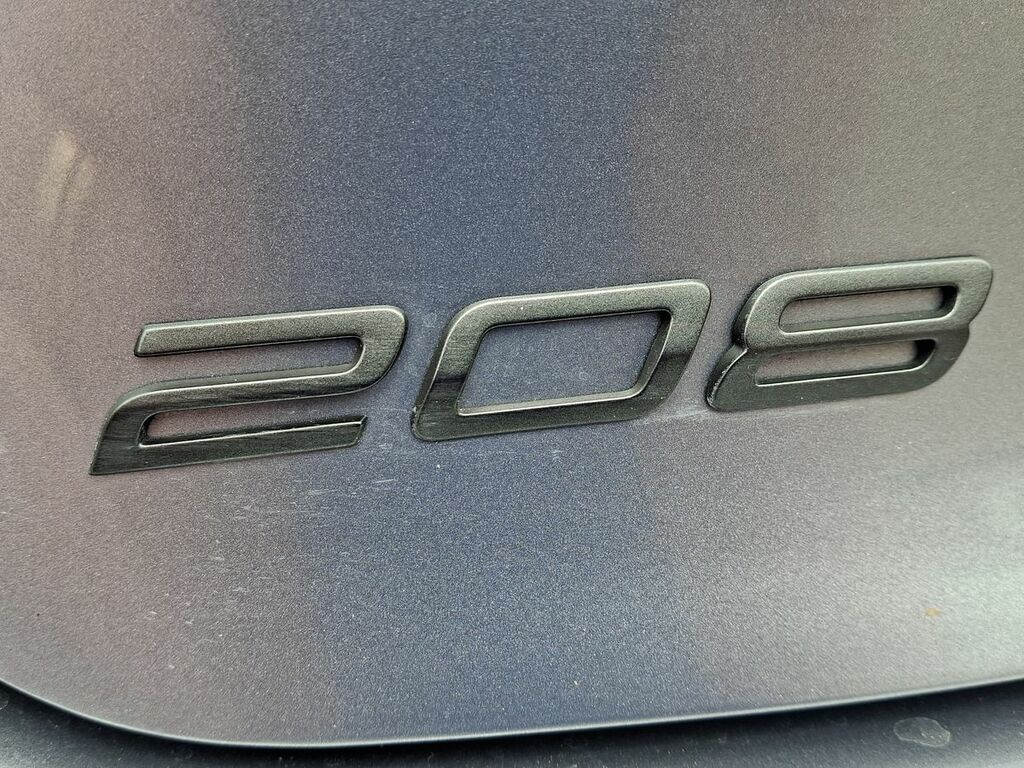 Peugeot 208 1.2 Hybrid 110 Allure E-dsc6 Black #26