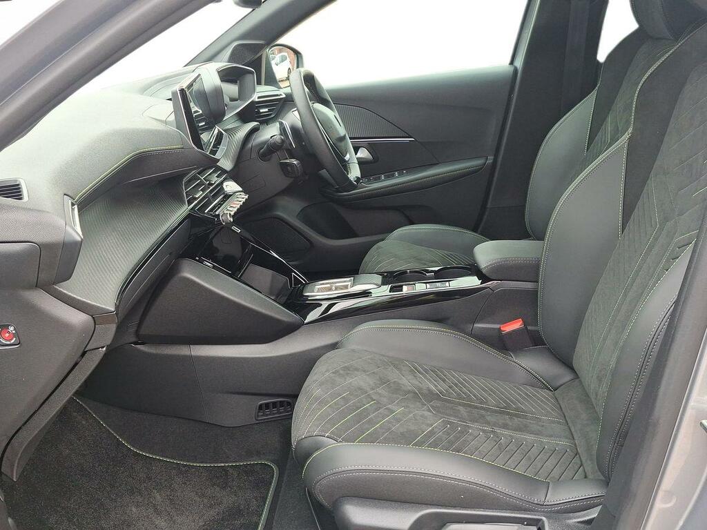 Peugeot 208 1.2 Hybrid 110 Allure E-dsc6 Black #16