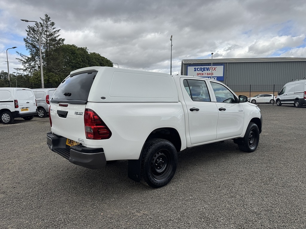 Toyota HILUX 2.4 D-4d Active 150 Double Cab SW19LTX White #5