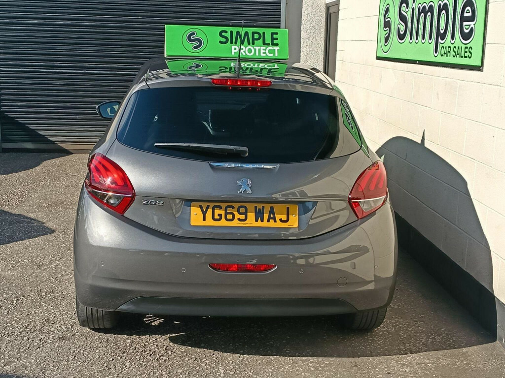 Peugeot 208 1.2 Signature Puretech Ss Black #15