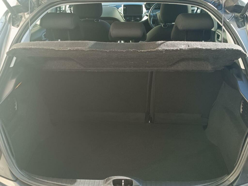Peugeot 208 1.2 Signature Puretech Ss Black #13