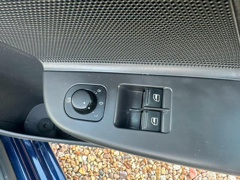 Volkswagen Golf Sport Tdi 3-Door 13 Services Cambelt Full Leather Black #28